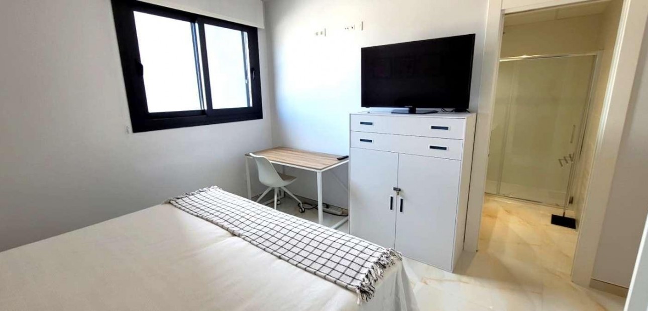 Venta - Apartamento / piso -
Orihuela Costa - La Florida