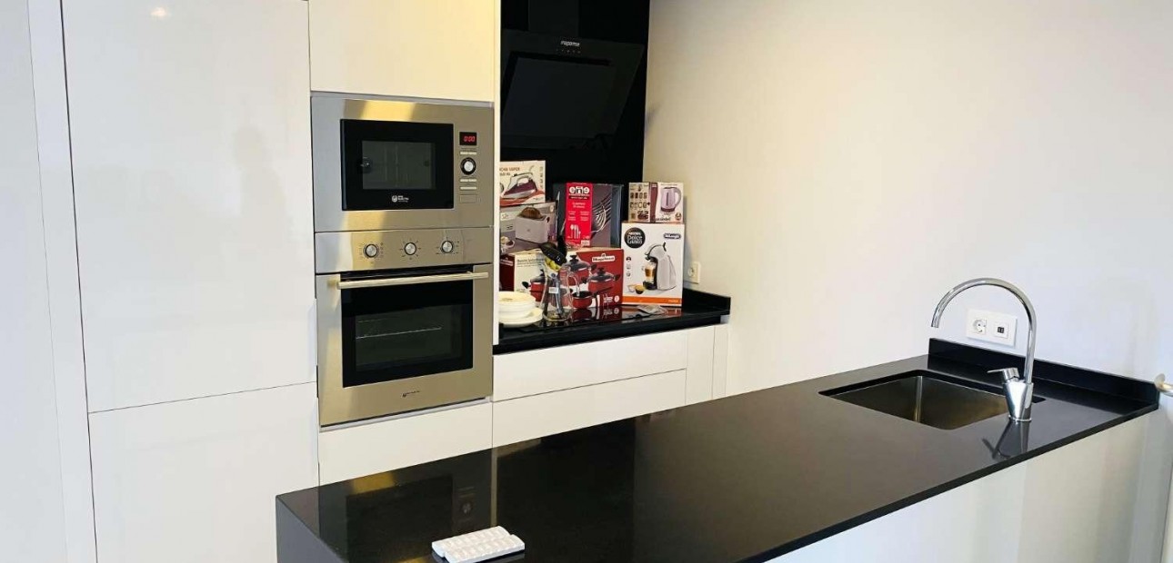 Venta - Apartamento / piso -
Orihuela Costa - La Florida