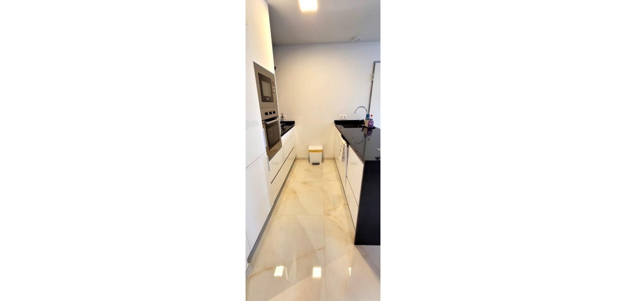 Venta - Apartamento / piso -
Orihuela Costa - La Florida