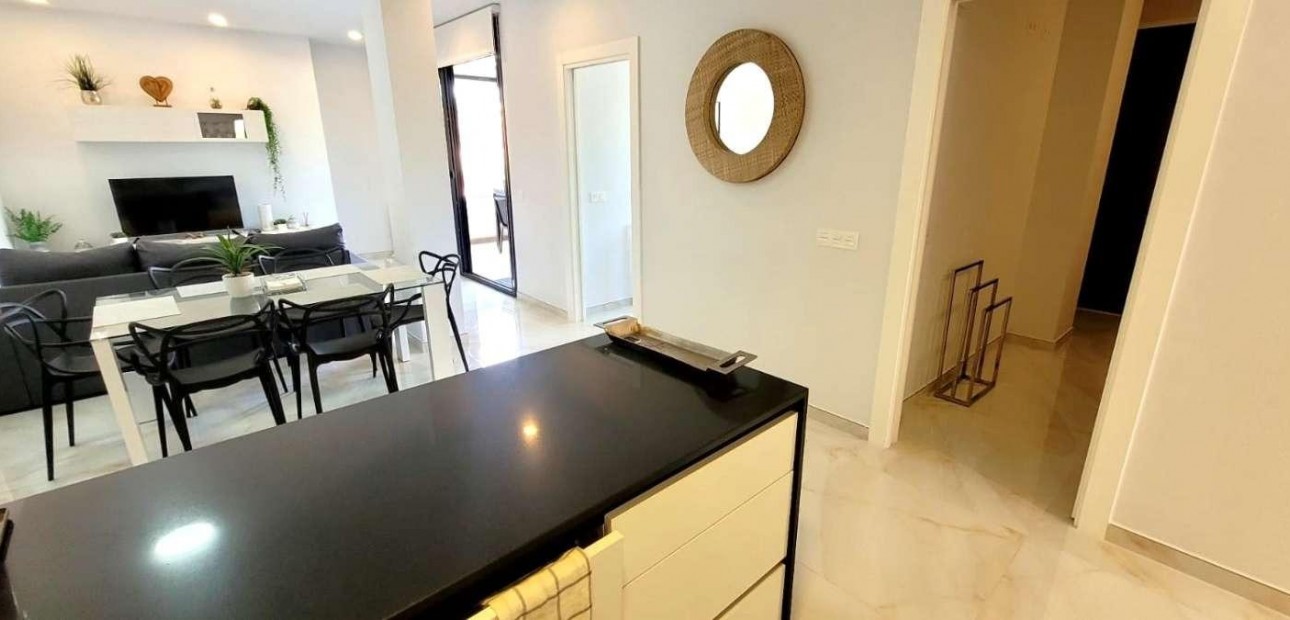Venta - Apartamento / piso -
Orihuela Costa - La Florida