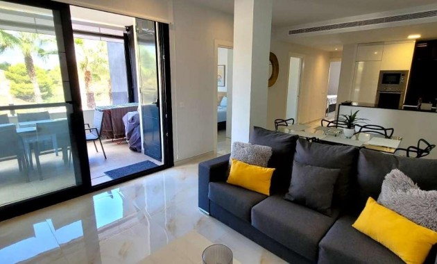 Venta - Apartamento / piso -
Orihuela Costa - La Florida