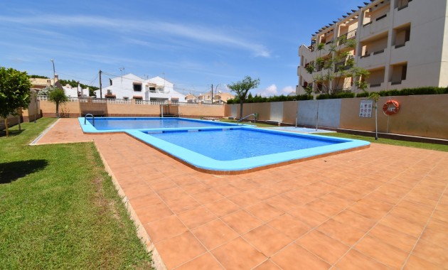 Venta - Semi Detached Villa -
Orihuela Costa - Playa Flamenca
