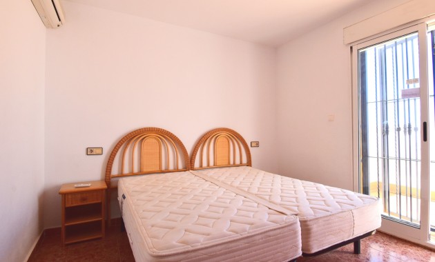 Venta - Semi Detached Villa -
Orihuela Costa - Playa Flamenca