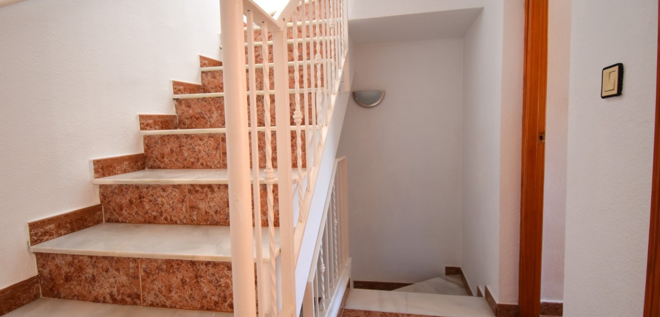 Venta - Semi Detached Villa -
Orihuela Costa - Playa Flamenca