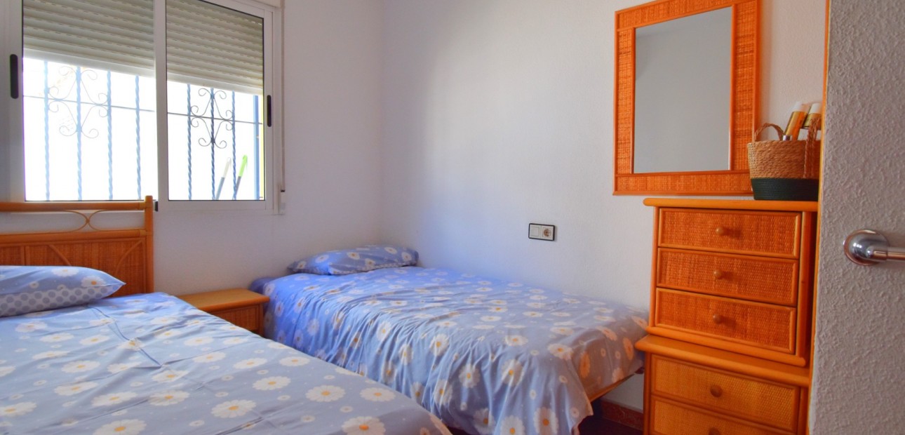 Venta - Semi Detached Villa -
Orihuela Costa - Playa Flamenca