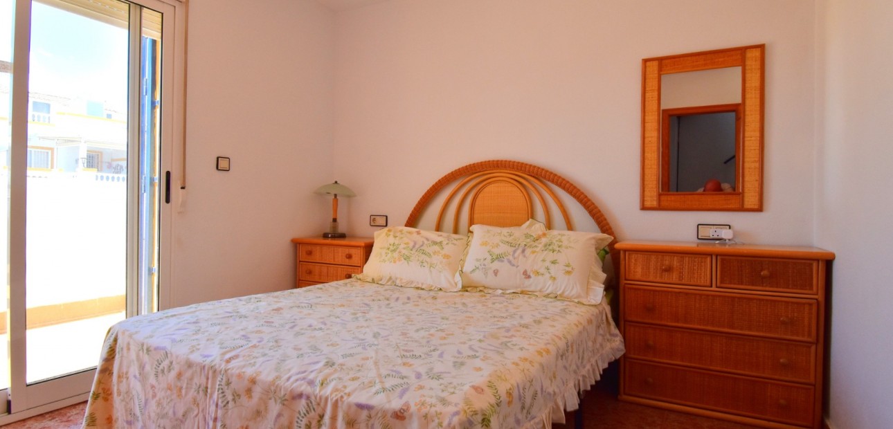 Venta - Semi Detached Villa -
Orihuela Costa - Playa Flamenca