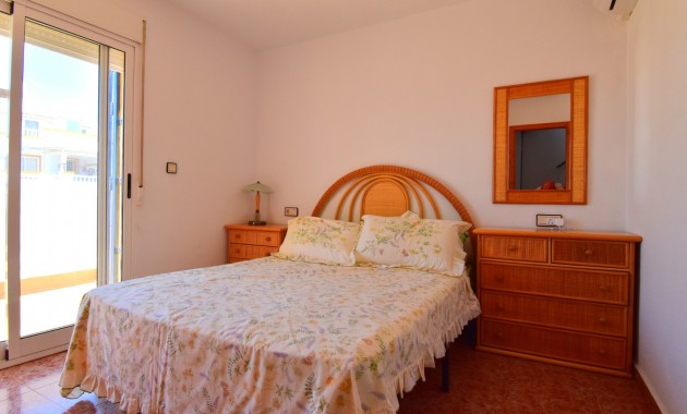 Venta - Semi Detached Villa -
Orihuela Costa - Playa Flamenca