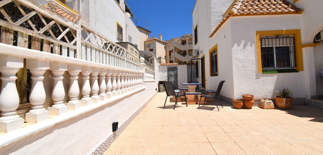 Venta - Semi Detached Villa -
Orihuela Costa - Playa Flamenca