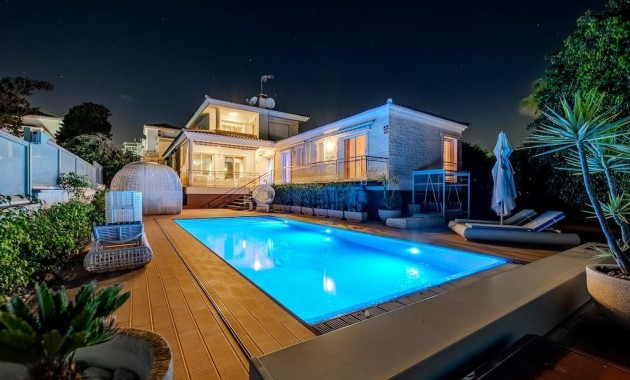 Herverkoop - Villa -
Torrevieja - Torre la mata