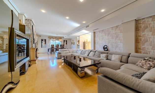 Herverkoop - Villa -
Torrevieja - Torre la mata