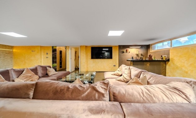 Herverkoop - Villa -
Torrevieja - Torre la mata