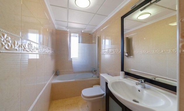 Herverkoop - Villa -
Torrevieja - Torre la mata