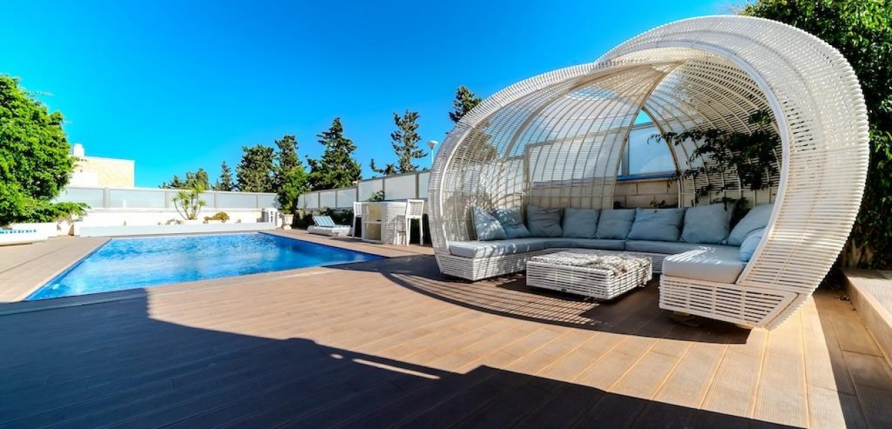 Herverkoop - Villa -
Torrevieja - Torre la mata