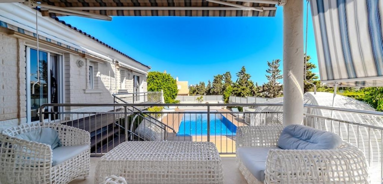 Herverkoop - Villa -
Torrevieja - Torre la mata