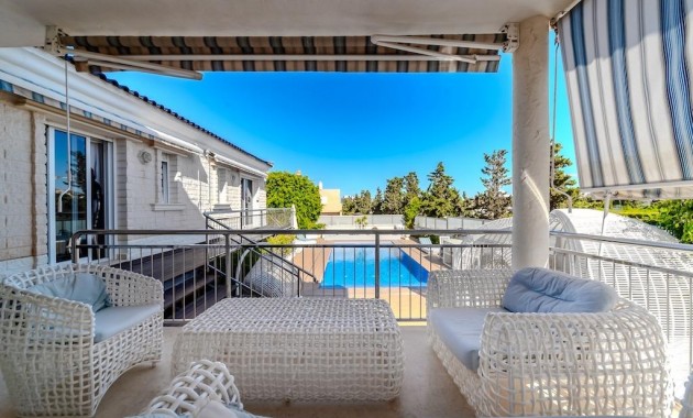 Herverkoop - Villa -
Torrevieja - Torre la mata