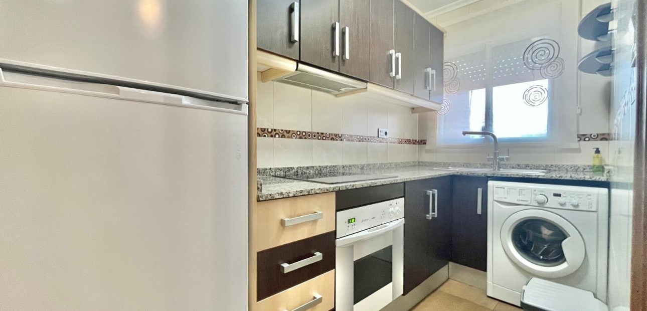 Sale - Apartment / flat -
Torrevieja - torrevieja