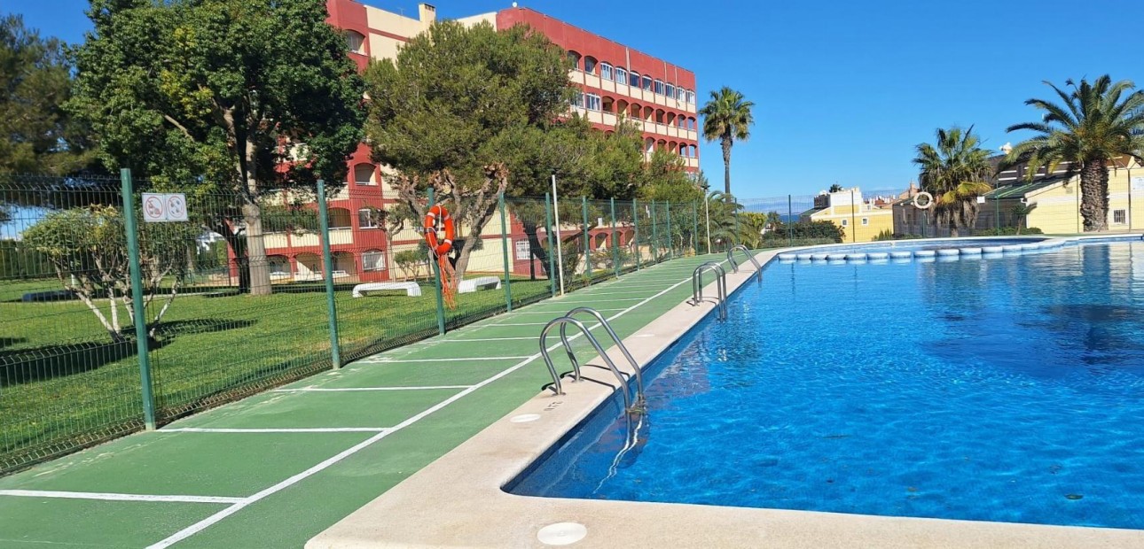 Herverkoop - Appartement / flat -
Torrevieja - Torre la mata