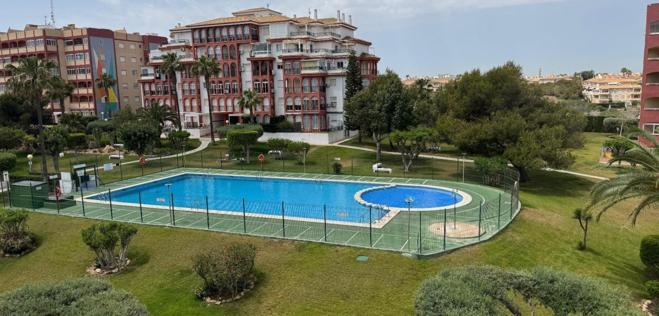Herverkoop - Appartement / flat -
Torrevieja - Torre la mata
