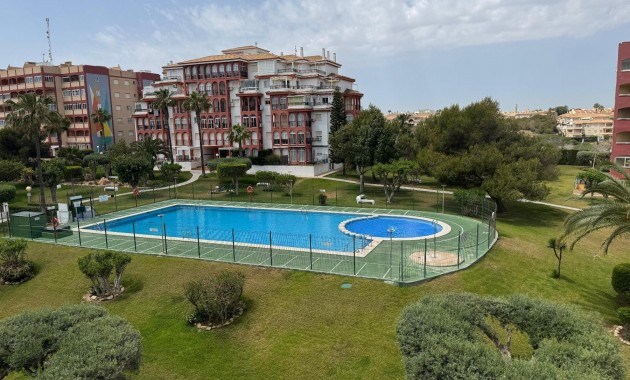 Herverkoop - Appartement / flat -
Torrevieja - Torre la mata