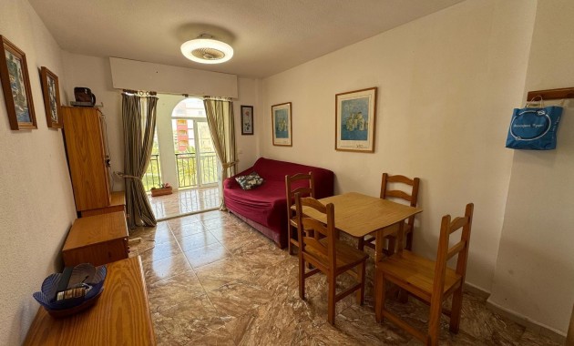 Herverkoop - Appartement / flat -
Torrevieja - Torre la mata