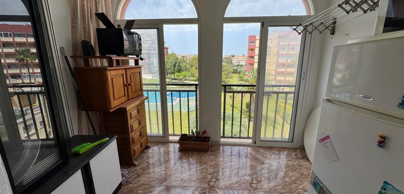 Herverkoop - Appartement / flat -
Torrevieja - Torre la mata