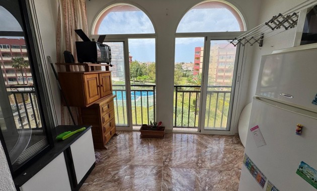 Herverkoop - Appartement / flat -
Torrevieja - Torre la mata