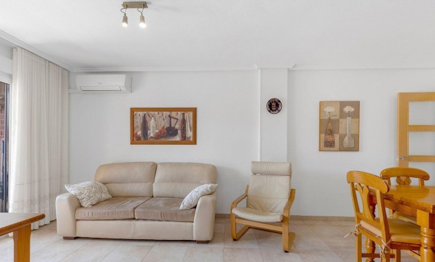 Sale - Apartment / flat -
Torrevieja - Acequion