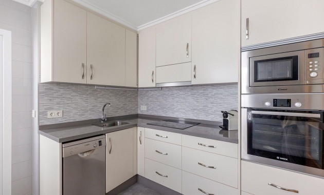 Sale - Apartment / flat -
Torrevieja - Acequion