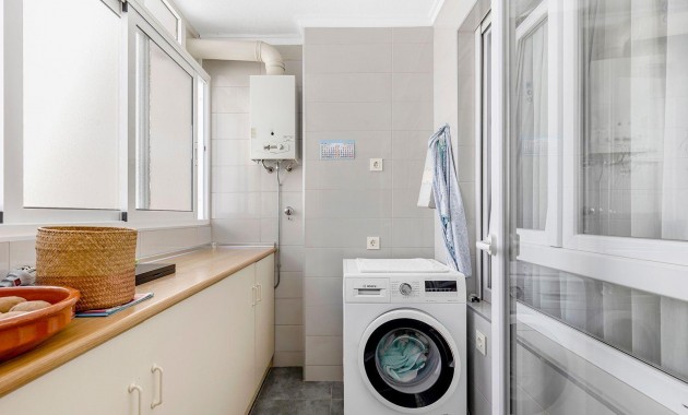 Sale - Apartment / flat -
Torrevieja - Acequion