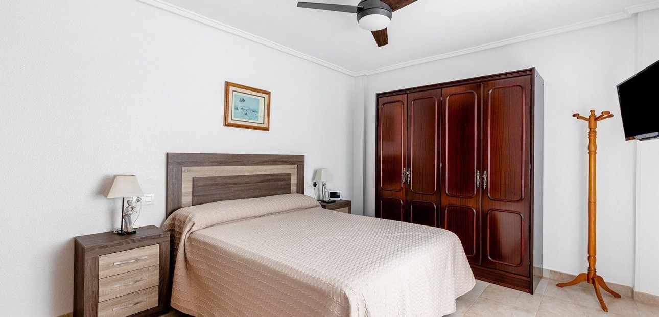 Sale - Apartment / flat -
Torrevieja - Acequion