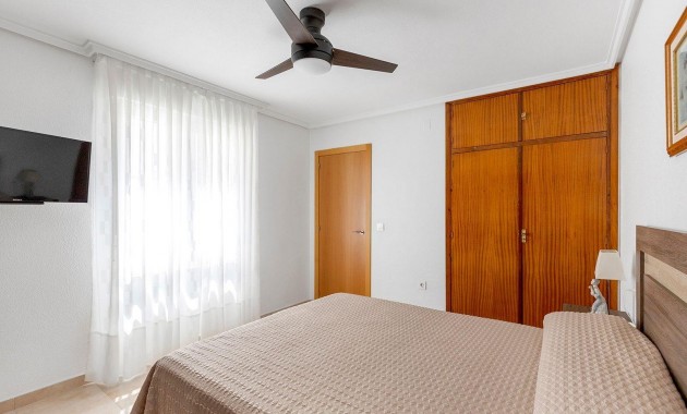 Sale - Apartment / flat -
Torrevieja - Acequion