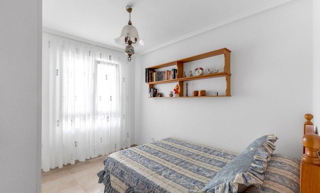 Sale - Apartment / flat -
Torrevieja - Acequion