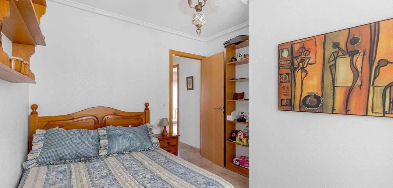 Sale - Apartment / flat -
Torrevieja - Acequion