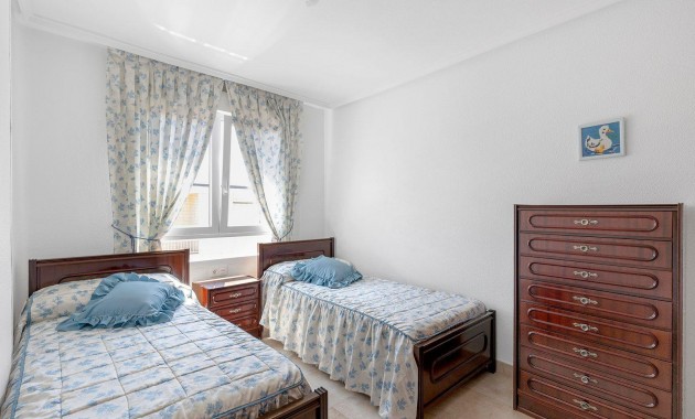 Sale - Apartment / flat -
Torrevieja - Acequion