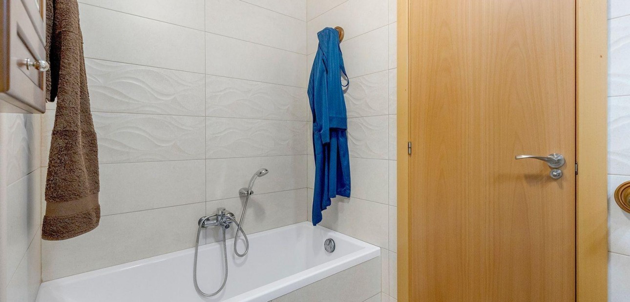 Sale - Apartment / flat -
Torrevieja - Acequion