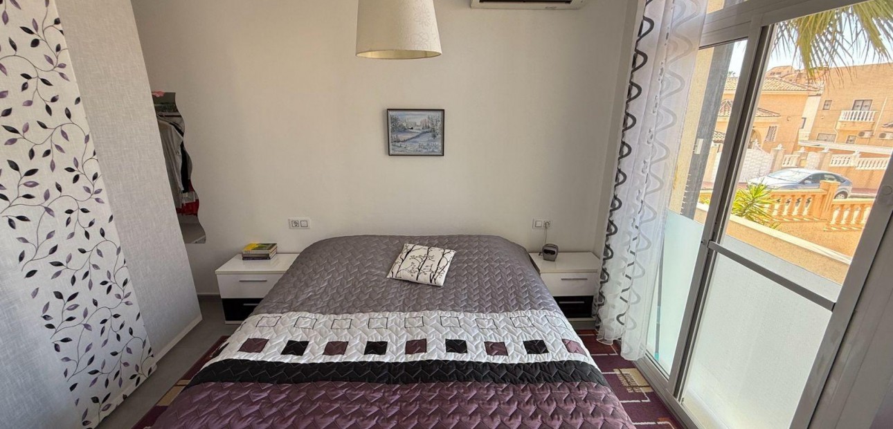 Herverkoop - Villa -
Ciudad quesada - Costa blanca sur