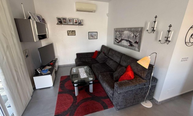 Herverkoop - Villa -
Ciudad quesada - Costa blanca sur