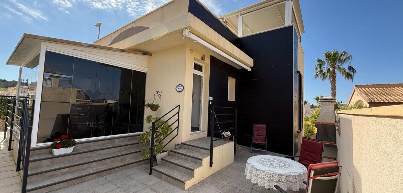 Herverkoop - Villa -
Ciudad quesada - Costa blanca sur