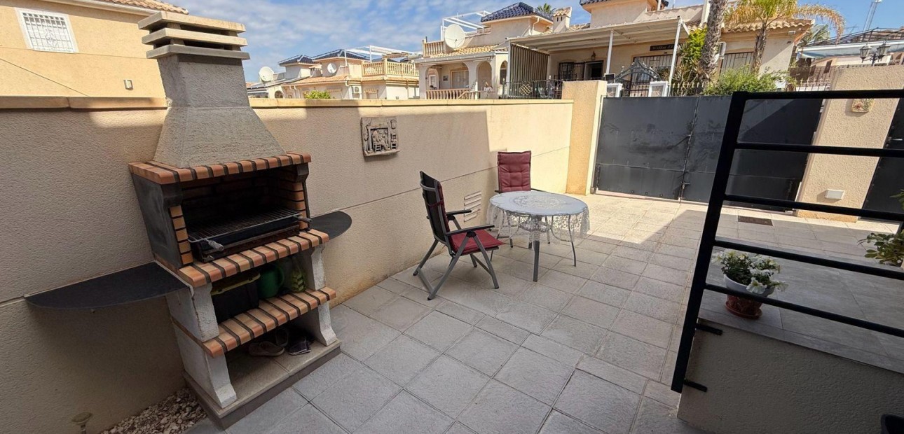Herverkoop - Villa -
Ciudad quesada - Costa blanca sur