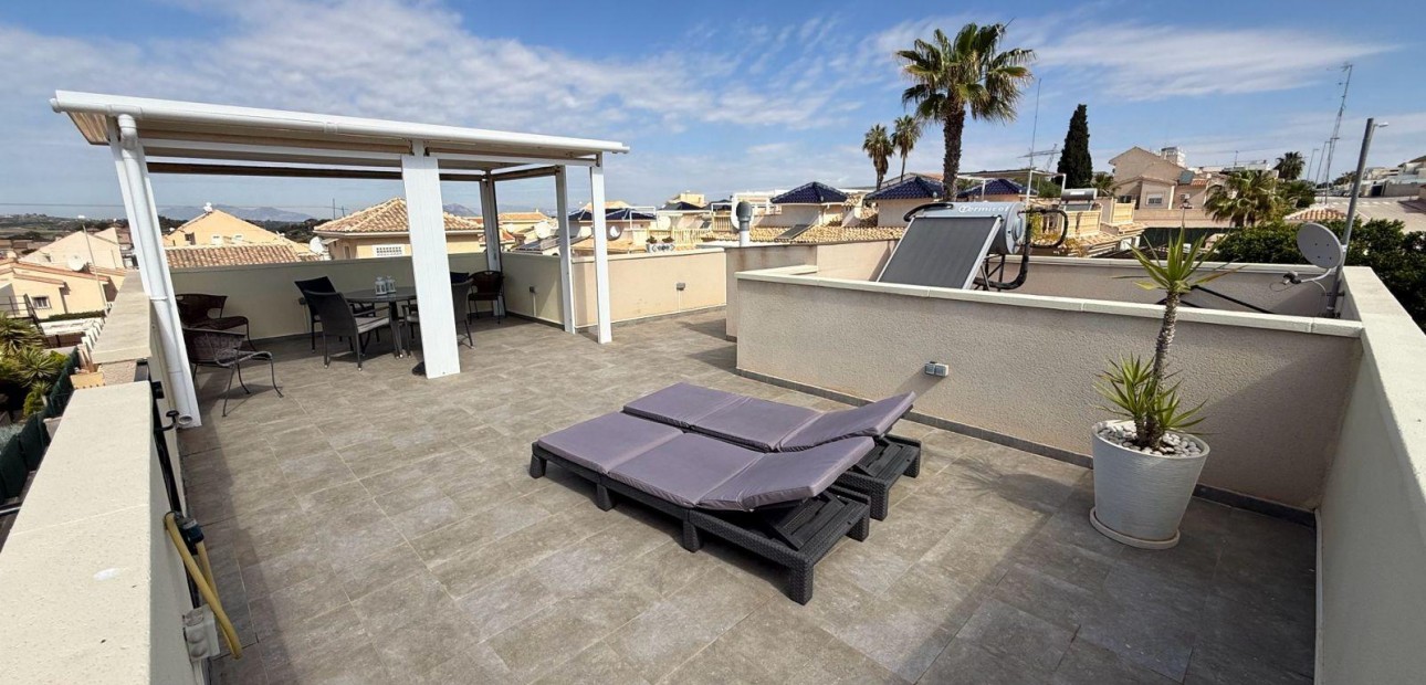 Herverkoop - Villa -
Ciudad quesada - Costa blanca sur