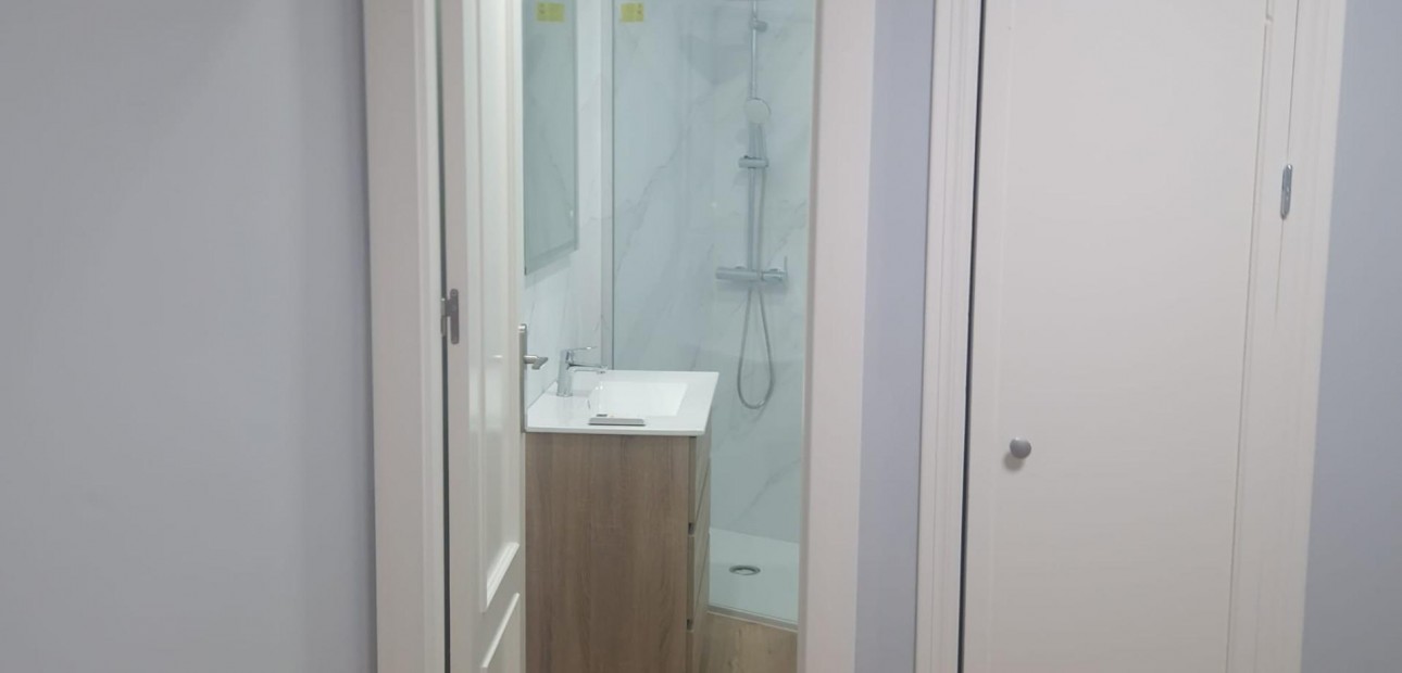 Sale - Apartment / flat -
Torrevieja - La Mata pueblo
