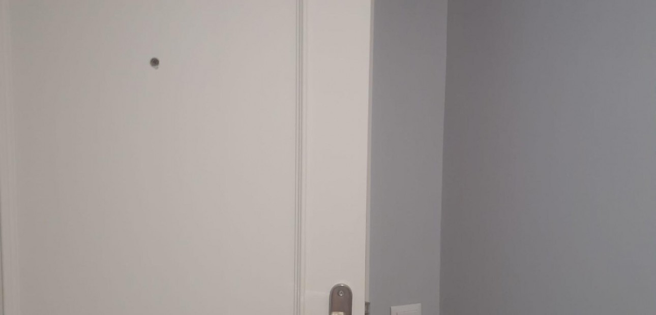 Sale - Apartment / flat -
Torrevieja - La Mata pueblo