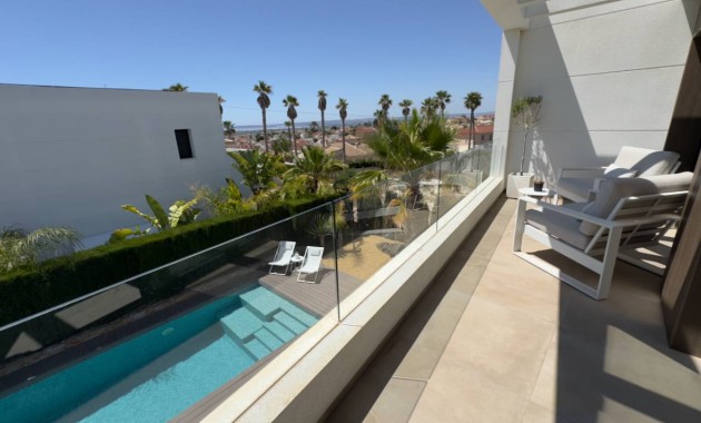 Sale - Villa -
Ciudad Quesada