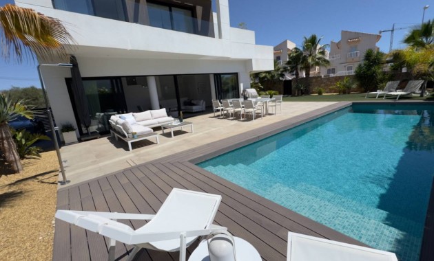 Sale - Villa -
Ciudad Quesada