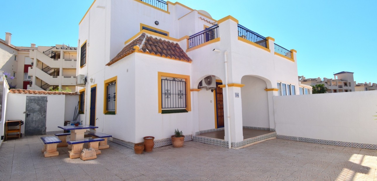 Venta - Semi Detached Villa -
Orihuela Costa - Playa Flamenca
