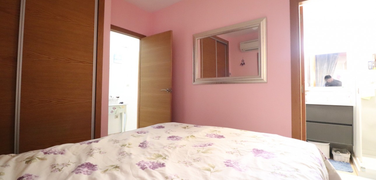 Herverkoop - Appartement / flat -
Almoradi - Almoradi - Town