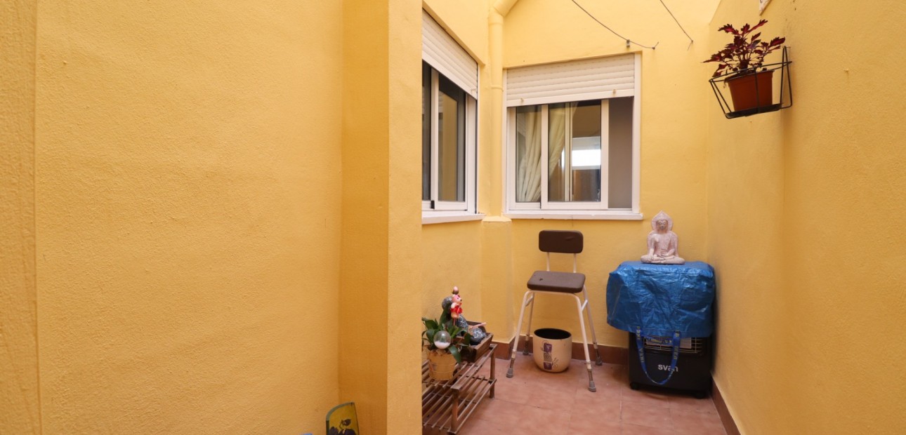 Herverkoop - Appartement / flat -
Almoradi - Almoradi - Town