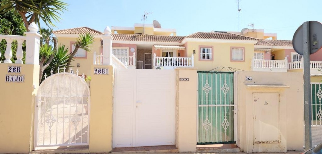 Herverkoop - Bungalow -
San Miguel de Salinas - Las filipinas