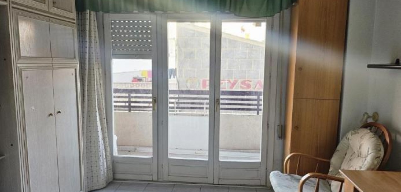Venta - Studio -
Torrevieja - Estacion de autobuses