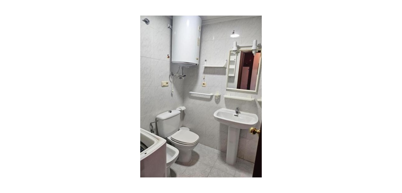 Venta - Studio -
Torrevieja - Estacion de autobuses